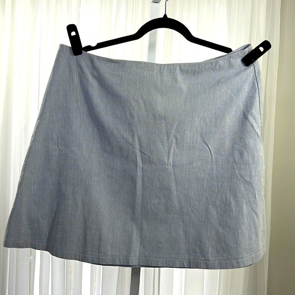 Attyre Blue and White Pin Stripe Stretch Skirt PXL